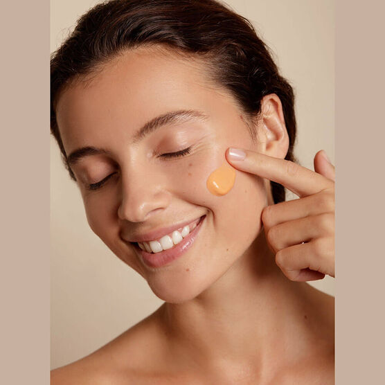 Blush L&iacute;quido Embryolisse Segredo dos Maquiadores Dourado